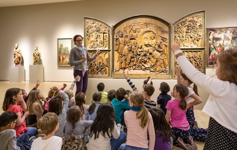 Excursiones-escolares-relacion-con-la-comunidad-educativa