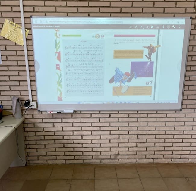 Música y aprendizaje de habilidades lingüísticas y matemáticas